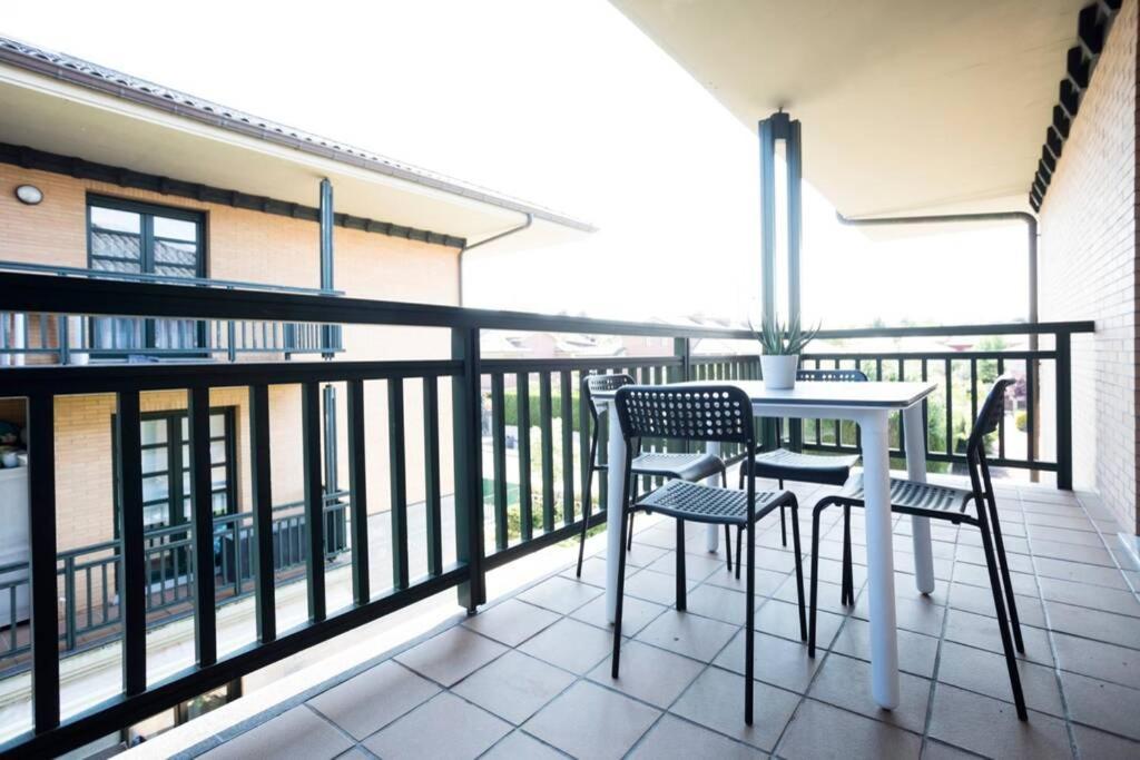 Berlin - Basquenjoy Apartment ออนดารีเบีย ภายนอก รูปภาพ